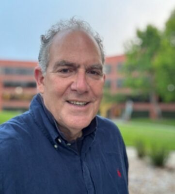 Gary M Weiner